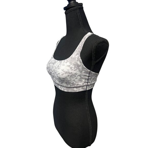 Lululemon Energy Bra Silver Grey Geometric Print, ACTIVEWEAR, GYM STRETCH, 2 - Picture 2 of 11